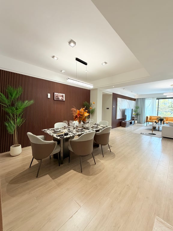 KILIMANI FIVE BEDROOM APARTMENT PLUS A DSQ FOR SALE