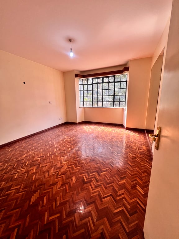 KILIMANI THREE BEDROOM PLUS A DSQ FOR RENT