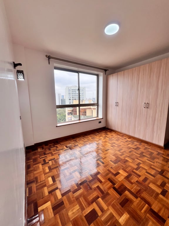 Kileleshwa three bedroom plus dsq to let