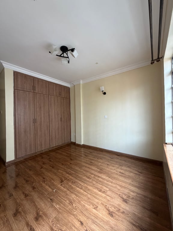EXECUTIVE THREE BEDROOM PLUS A DSQ FOR SALE IN LAVINGTON