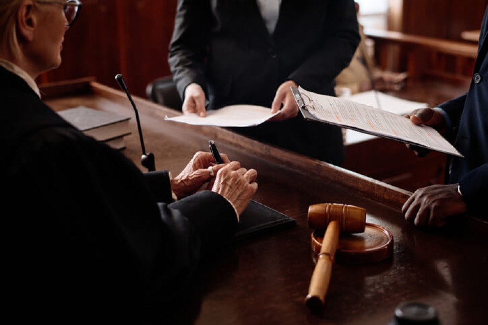 How Courts Decide a Motion for Summary Judgment: Key Factors Judges Consider