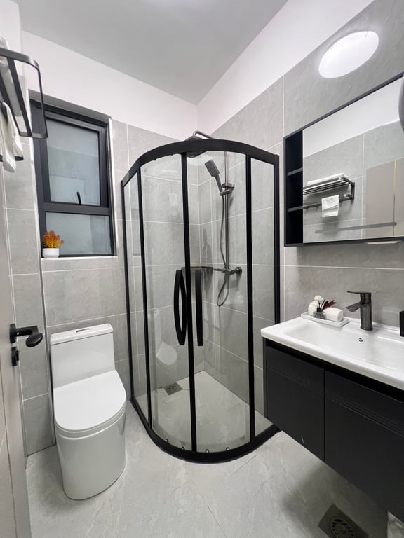 LUXURIOUS THREE BEDROOM APARTMENT FOR SALE