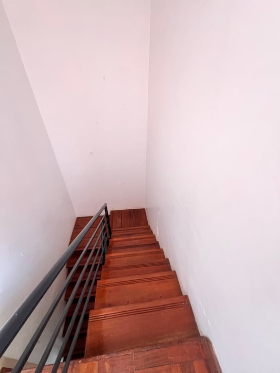 RIVERSIDE DRIVE THREE BEDROOM DUPLEX FOR RENT
