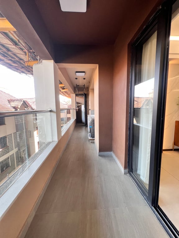 KILIMANI LUXURIOUS FIVE BEDROOM APARTMENT FOR SALE