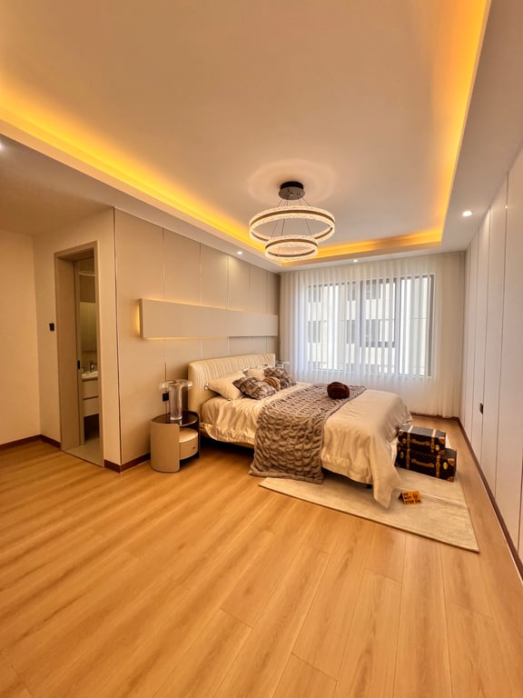 KILIMANI LUXURIOUS SIX BEDROOM APARTMENT FOR SALE