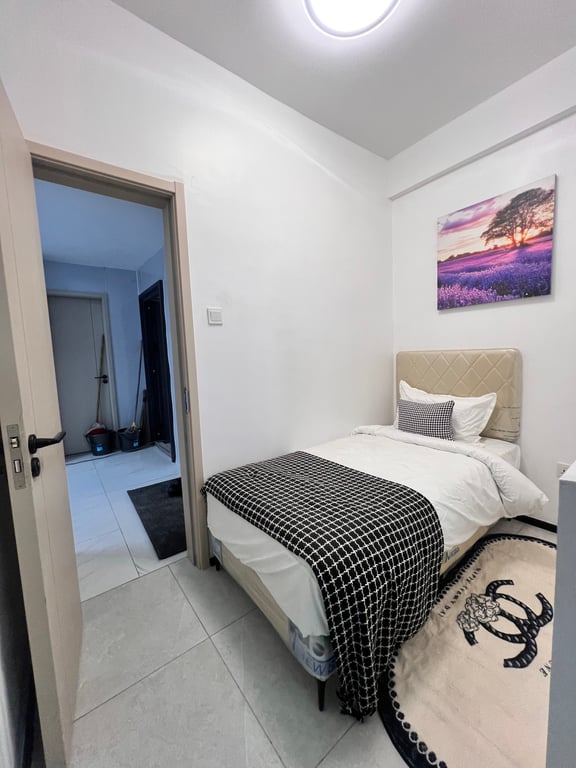 LUXURIOUS THREE BEDROOM APARTMENT FOR SALE