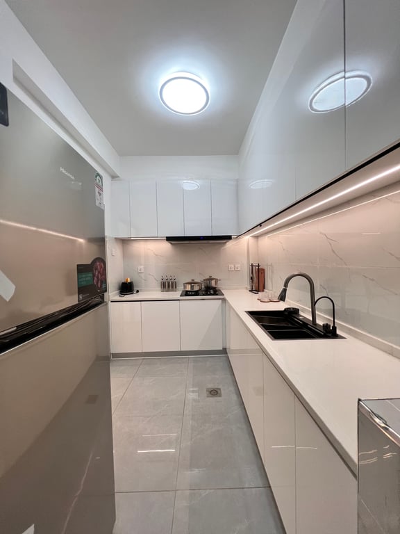 LUXURIOUS THREE BEDROOM APARTMENT FOR SALE