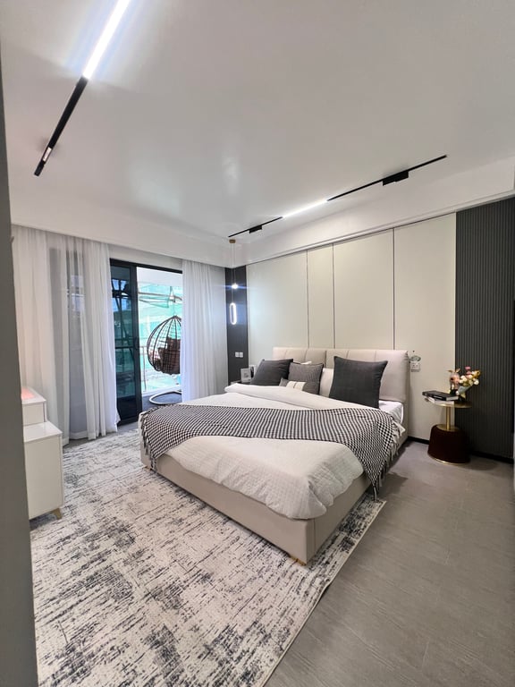 LUXURIOUS THREE BEDROOM APARTMENT FOR SALE