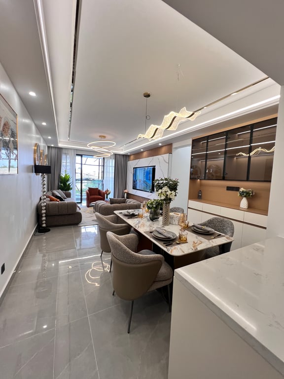 LAVINGTON LUXURY THREE BEDROOM APARTMENT FOR SALE