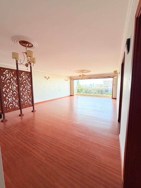 EXECUTIVE THREE BEDROOM APARTMENT PLUS A DSQ FOR SALE IN KILELESHWA