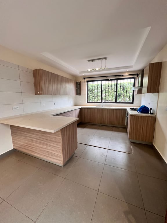 Lavington 4 bedroom townhouse to let