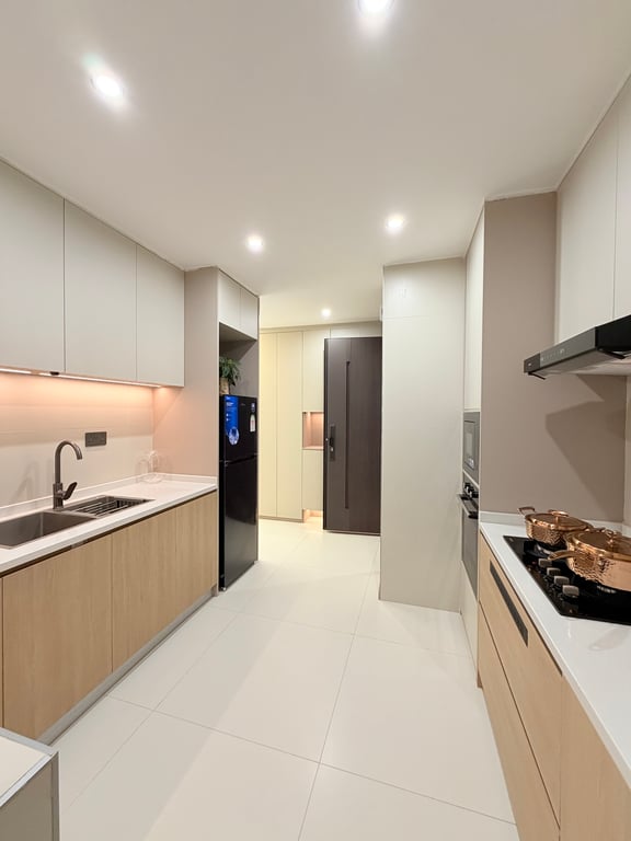 EXECUTIVE ONE BEDROOM APARTMENT FOR SALE