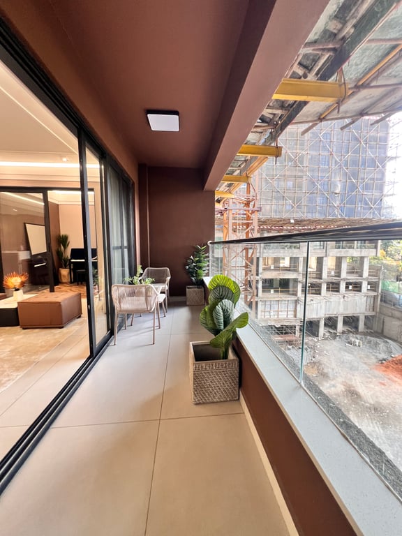 KILIMANI LUXURIOUS FIVE BEDROOM APARTMENT FOR SALE