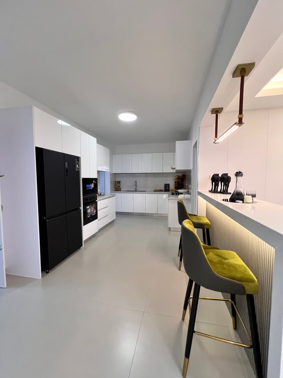 KILIMANI LUXURIOUS FOUR BEDROOM APARTMENT PLUS DSQ FOR SALE