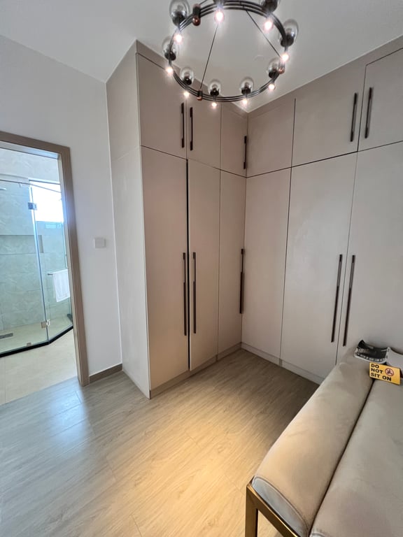 KILIMANI LUXURIOUS THREE BEDROOM PLUS A DSQ FOR SALE