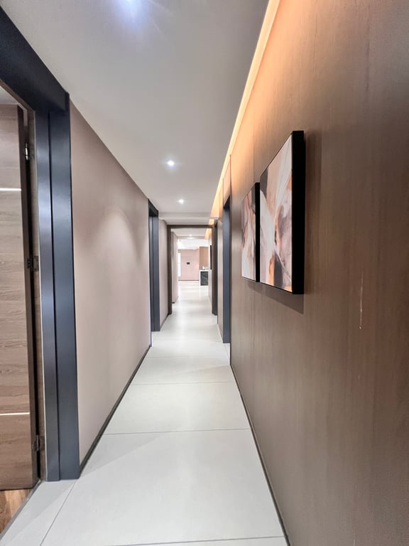 KILIMANI LUXURIOUS FIVE BEDROOM APARTMENT FOR SALE
