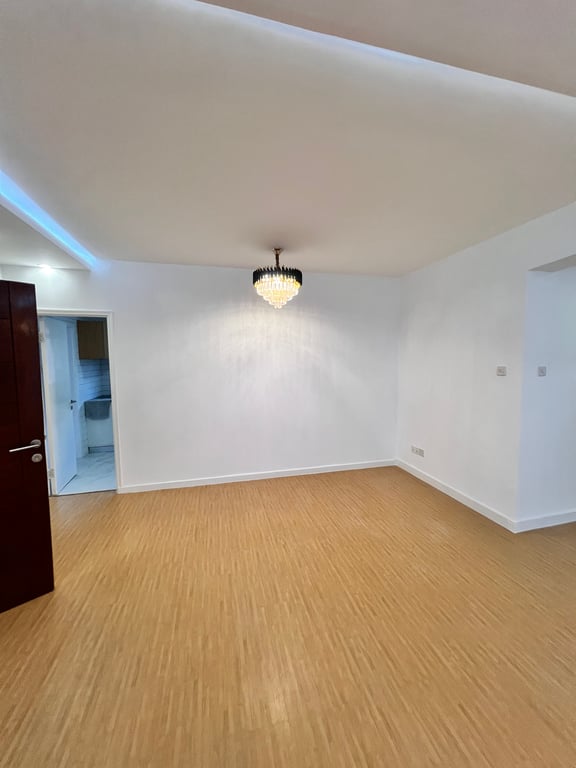 LAVINGTON READY FOUR BEDROOM FOR SALE