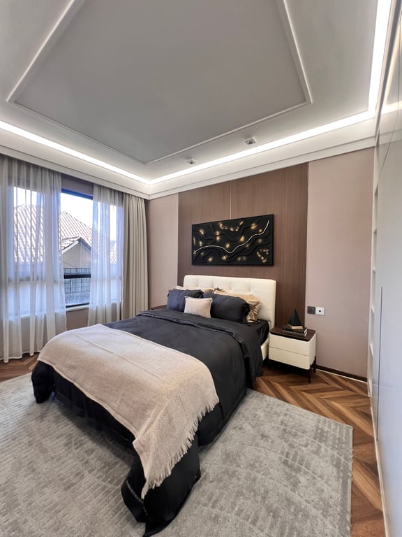 KILIMANI LUXURIOUS FIVE BEDROOM APARTMENT FOR SALE