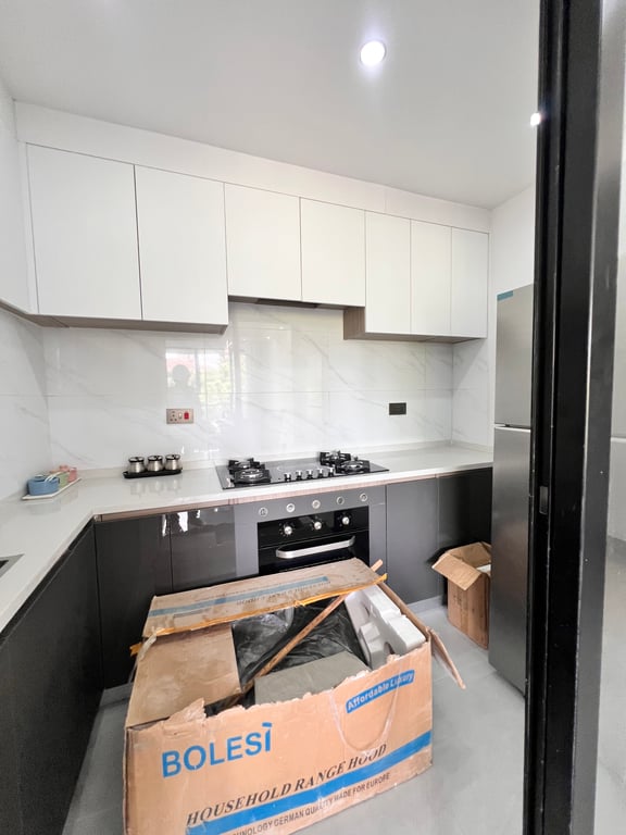 KILIMANI  READY THREE BEDROOM FOR SALE