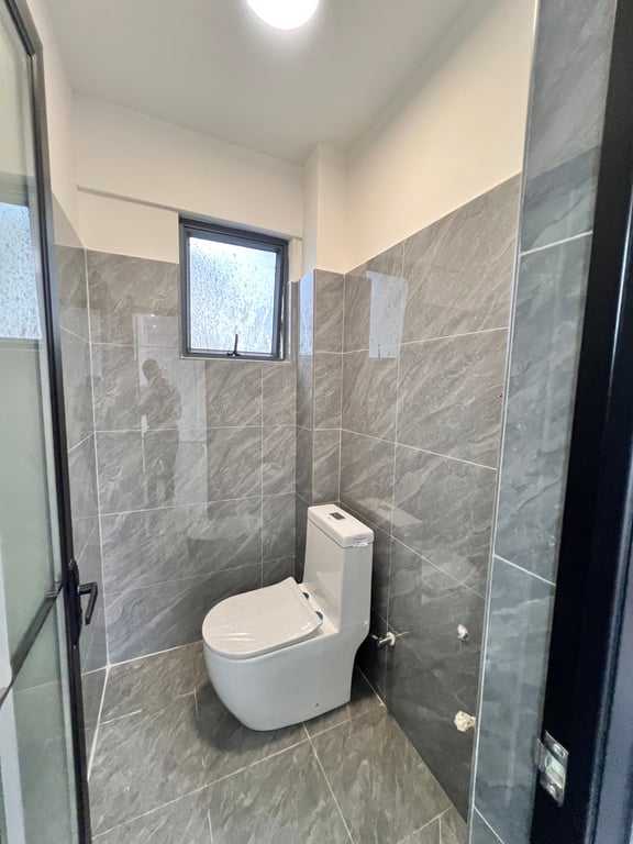 KILIMANI TWO BEDROOM APARTMENT PLUS DSQ FOR SALE