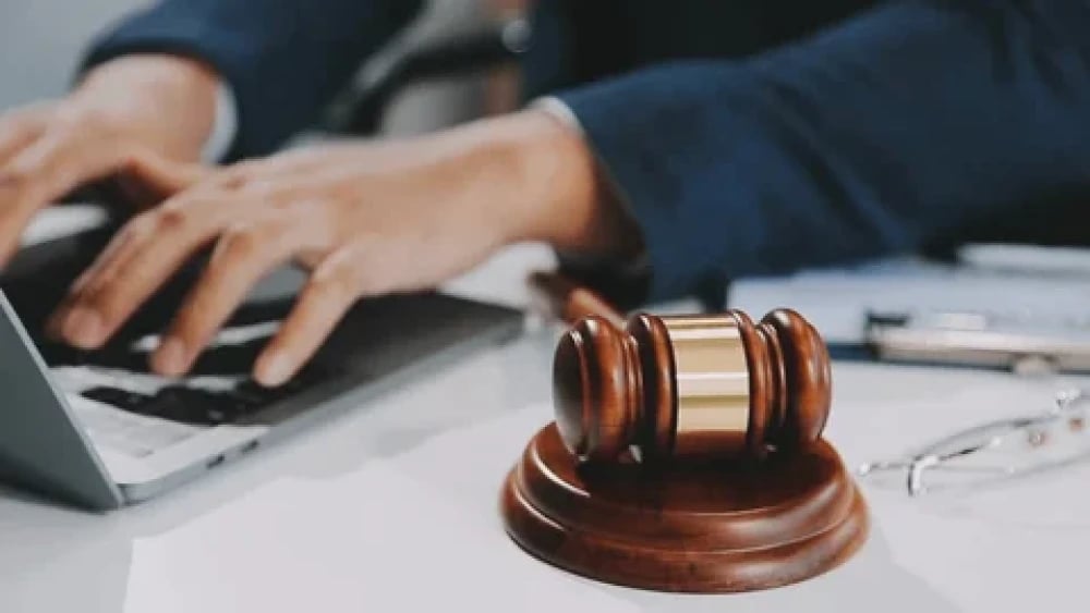 Pro Se Litigants Handling Gift Basket Vendor Disputes: Filing Customization Error Claims