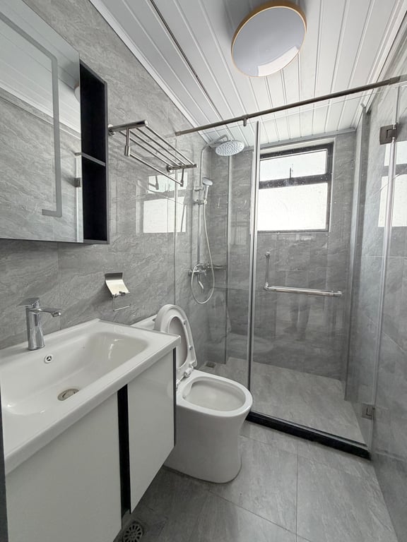READY TWO BEDROOM APARTMENT FOR SALE IN KILIMANI FEW STEPS FROM YAYA CENTRE