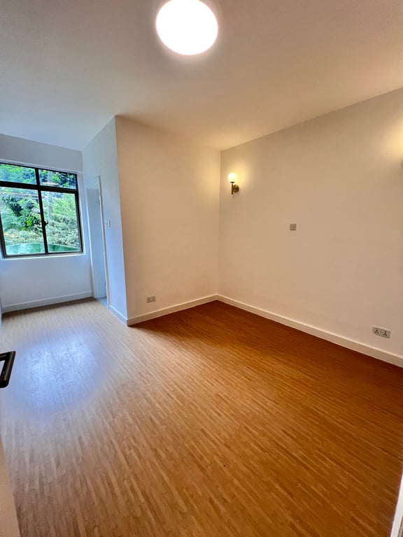 LAVINGTON READY FOUR BEDROOM FOR SALE