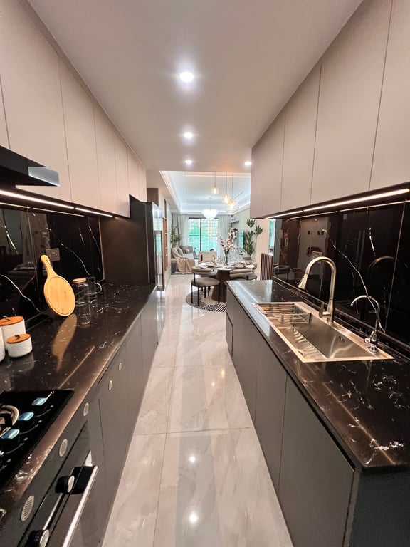 OAK WEST RESIDECY TWO BEDROOM FOR SALE