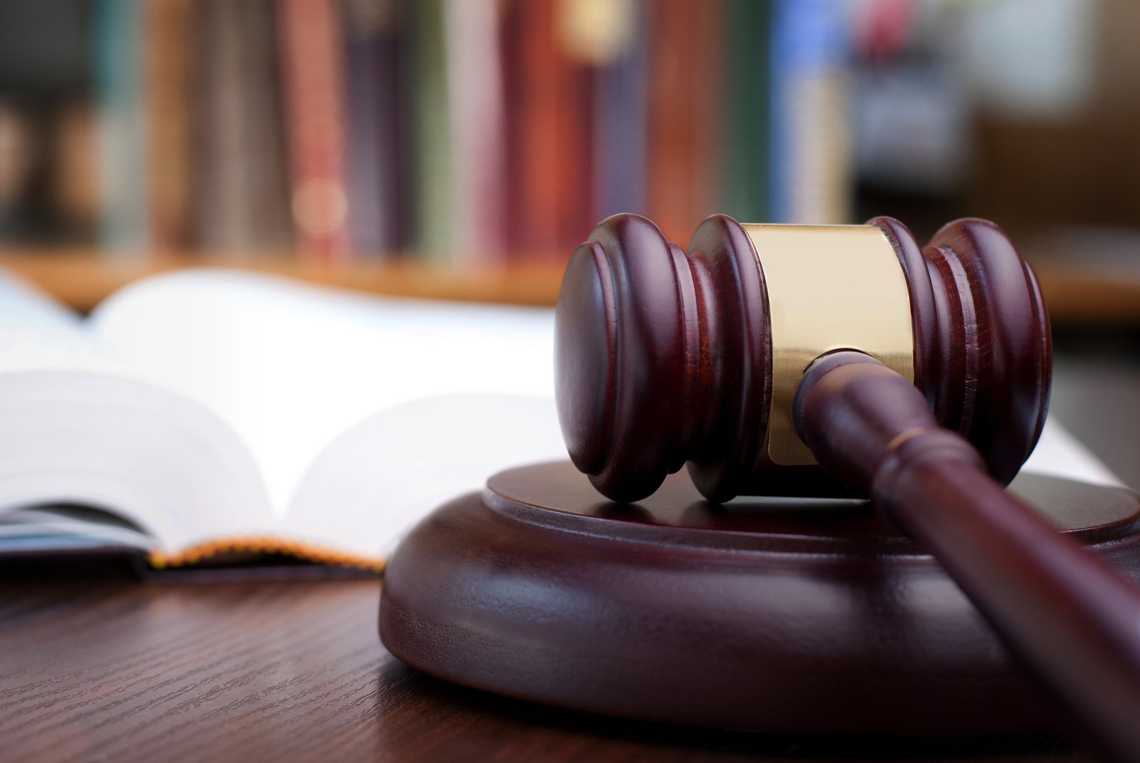 Hire Lawyer to Draft Motion to Dismiss Product Liability Lawsuit