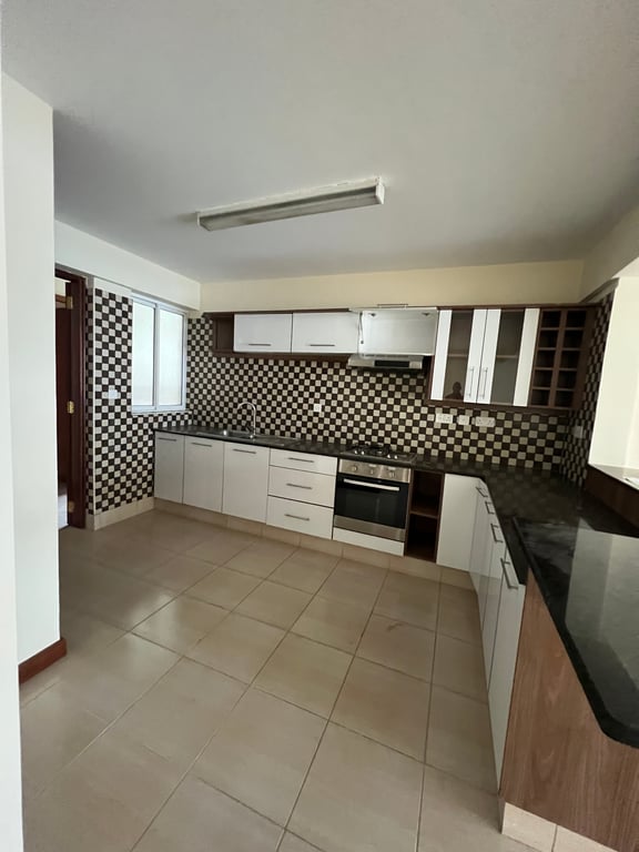 KILELESHWA READY THREE BEDROOM FOR SALE