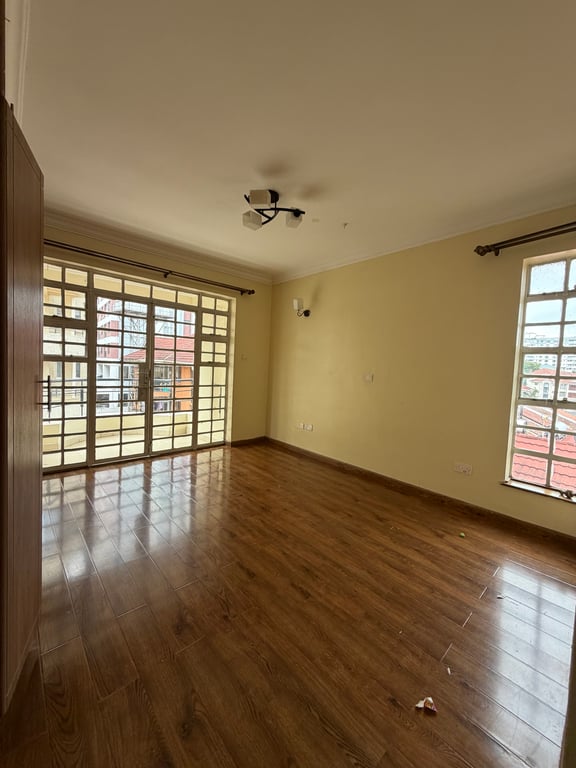EXECUTIVE THREE BEDROOM PLUS A DSQ FOR SALE IN LAVINGTON