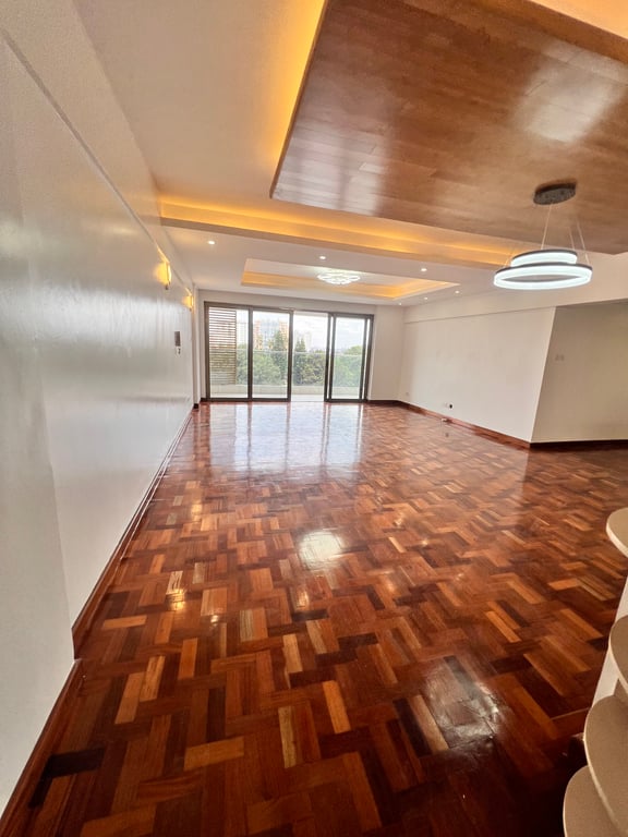 Kileleshwa  three bedroom plus a dsq to let
