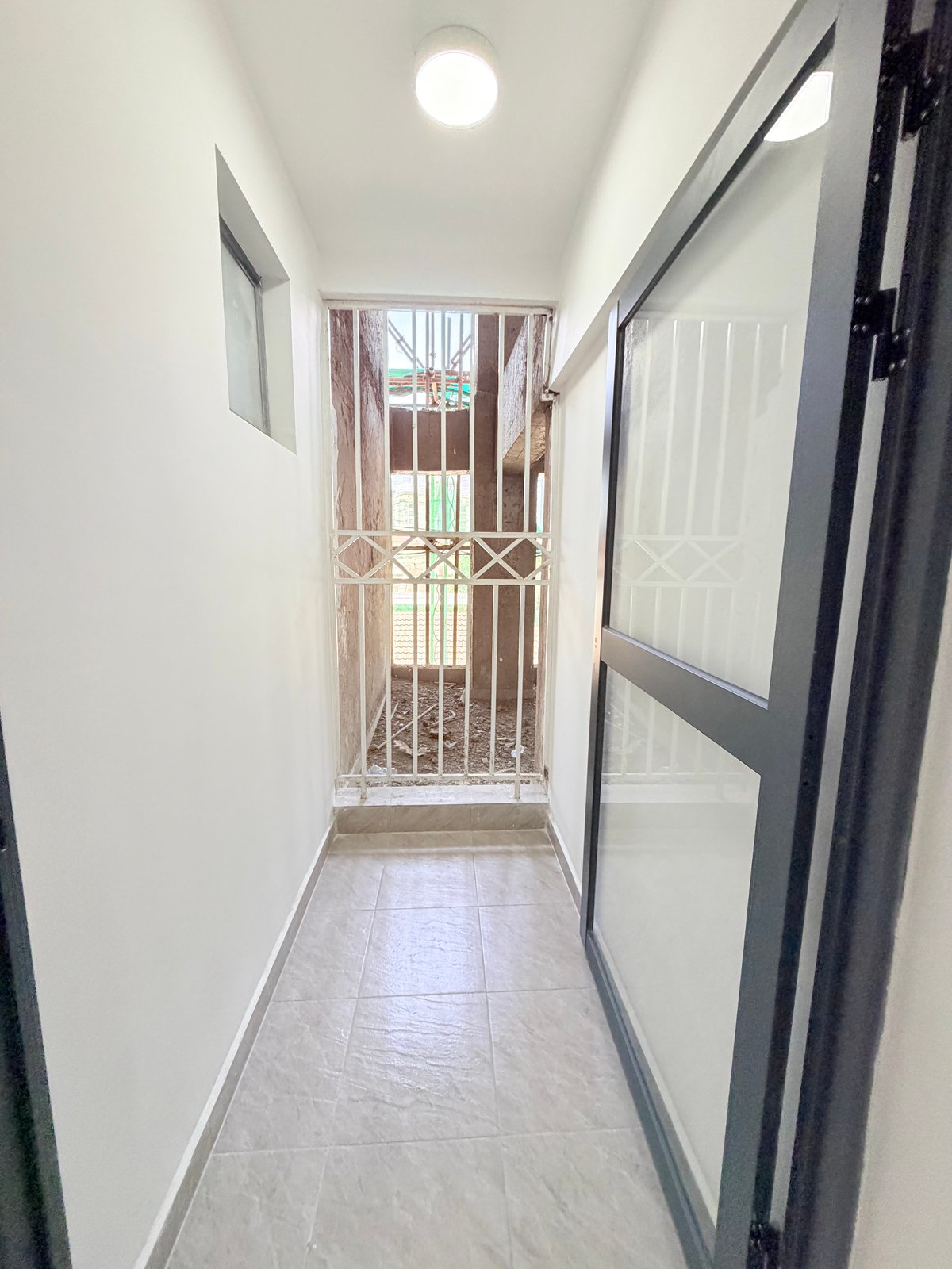 KILIMANI TWO BEDROOM APARTMENT PLUS STUDY ROOM FOR SALE