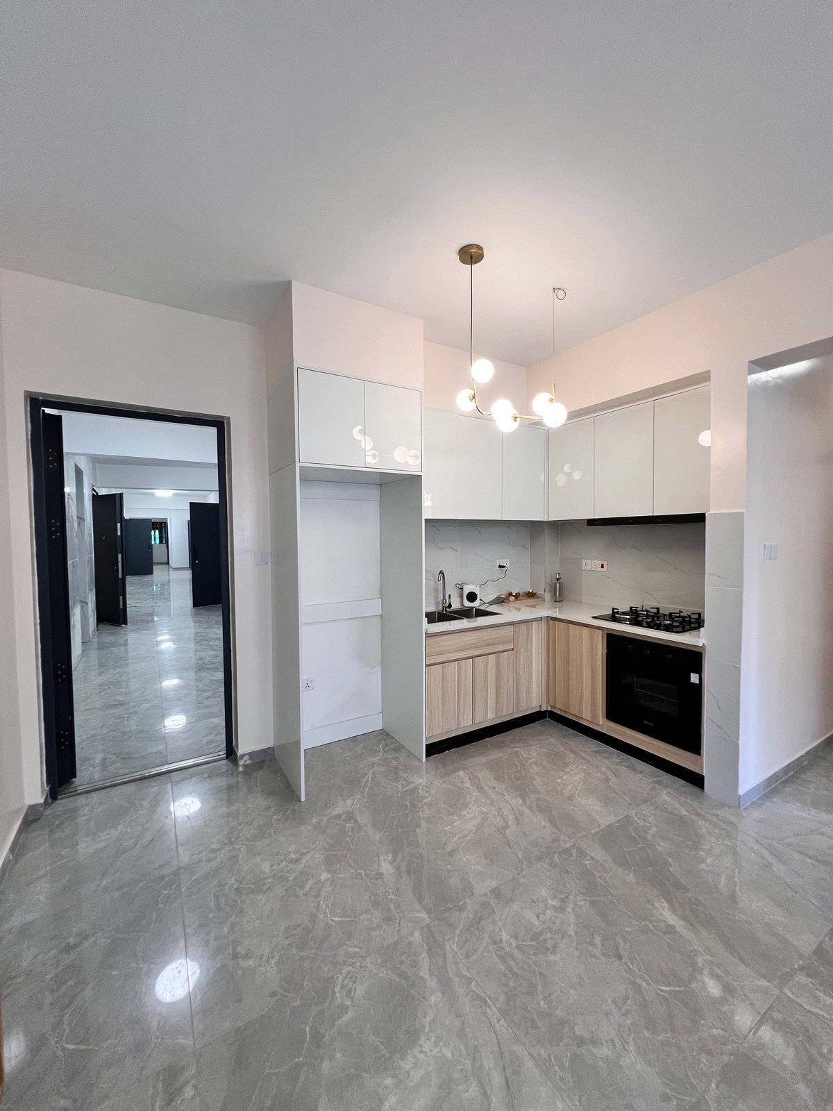 LAVINGTON TWO BEDROOM APARTMENT FOR SALE