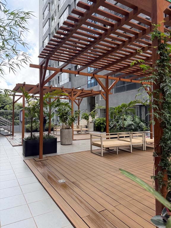 READY TO MOVE IN TWO BEDROOM APARTMENT FOR SALE IN LAVINGTON