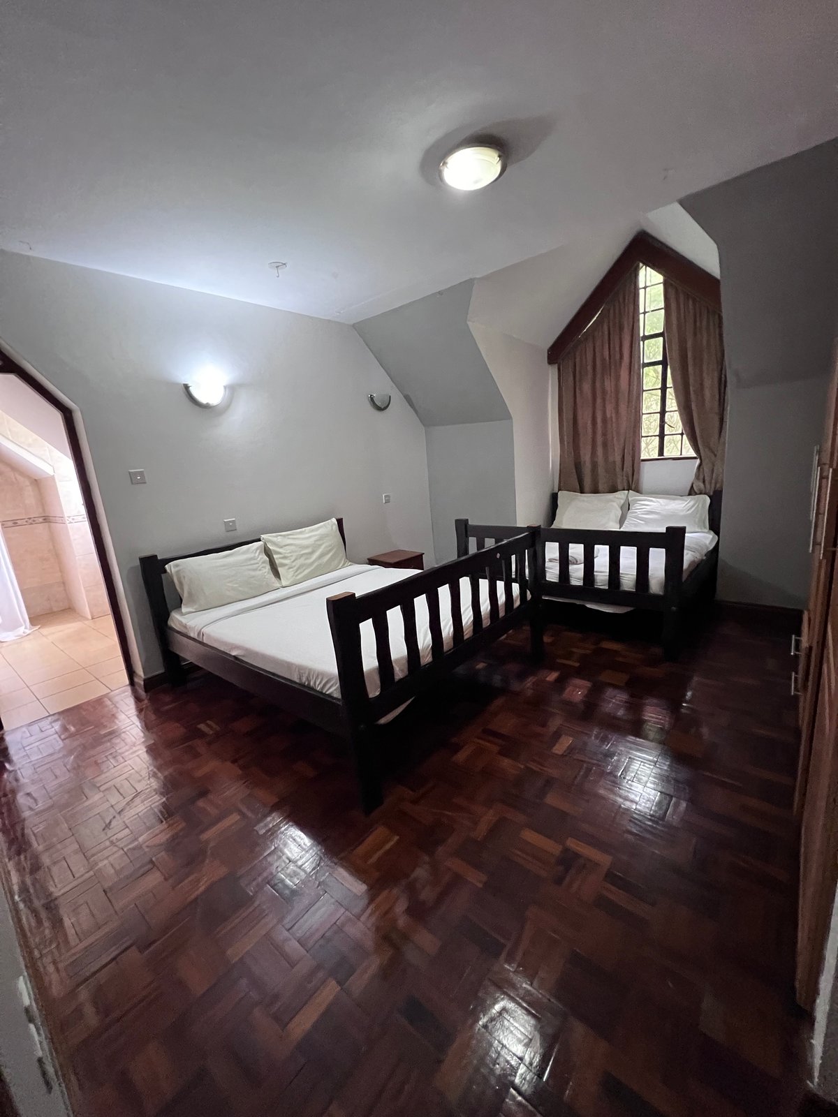 READY THREE BEDROOM APARTMENT FOR SALE