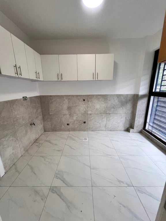 LAVINGTON READY FOUR BEDROOM FOR SALE