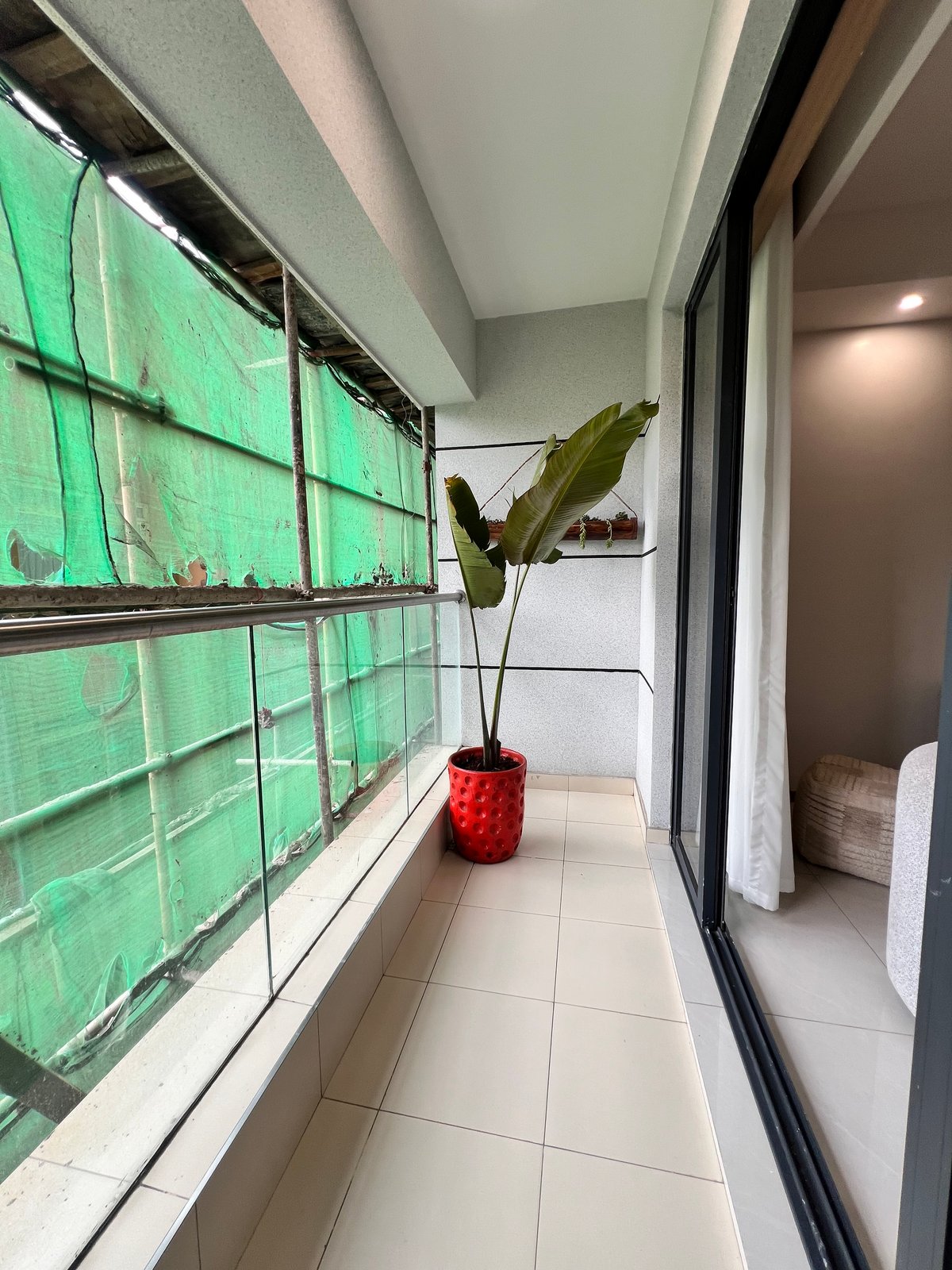 EXQUISITE TWO BEDROOM APARTMENT PLUS A DSQ FOR SALE