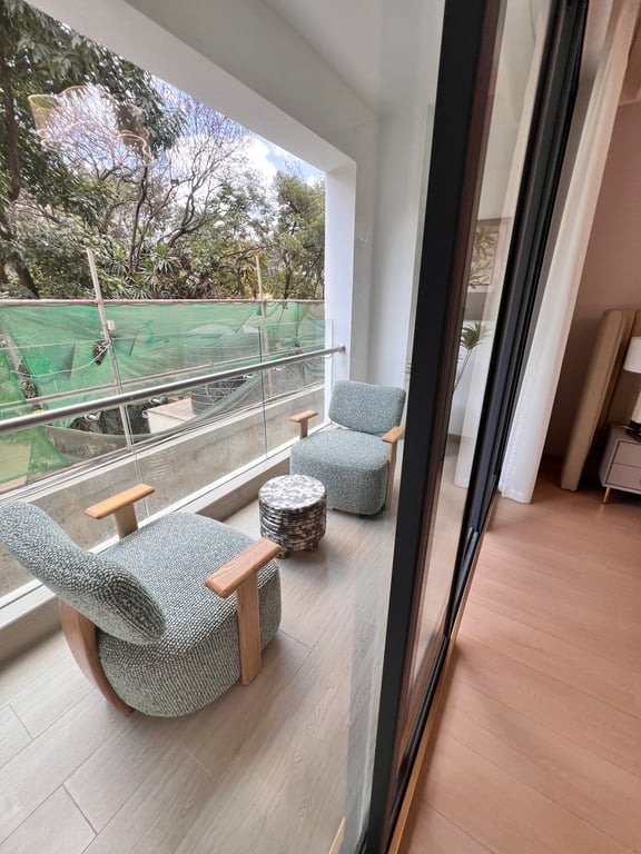 KILIMANI LUXURIOUS FOUR BEDROOM APARTMENT FOR SALE