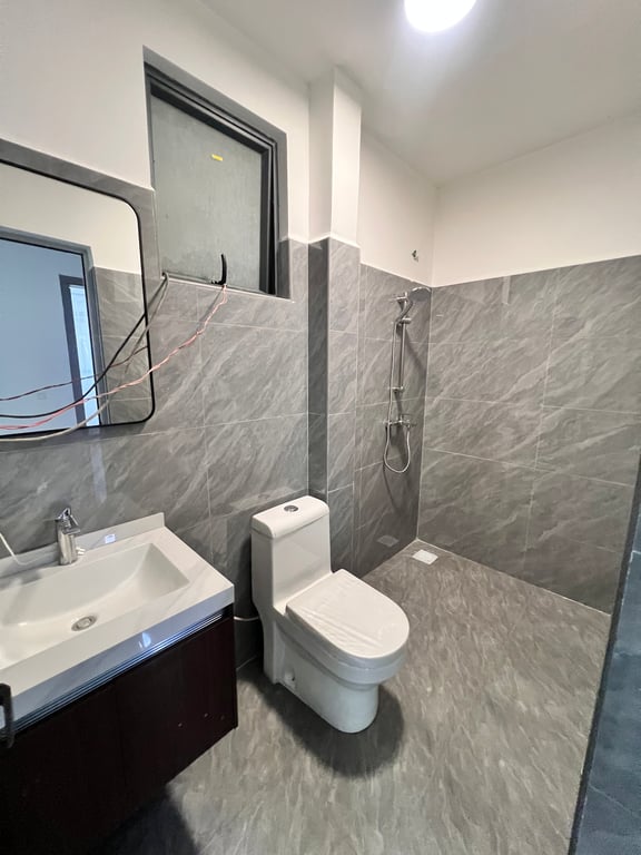 KILIMANI LENANA ROAD EXECUTIVE FOUR BEDROOM APARTMENT FOR SALE