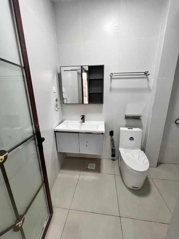 KILIMANI LUXURIOUS TWO BEDROOM APARTMENT FOR SALE