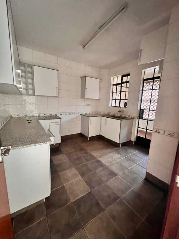 Kilimani two bedroom apartment to let