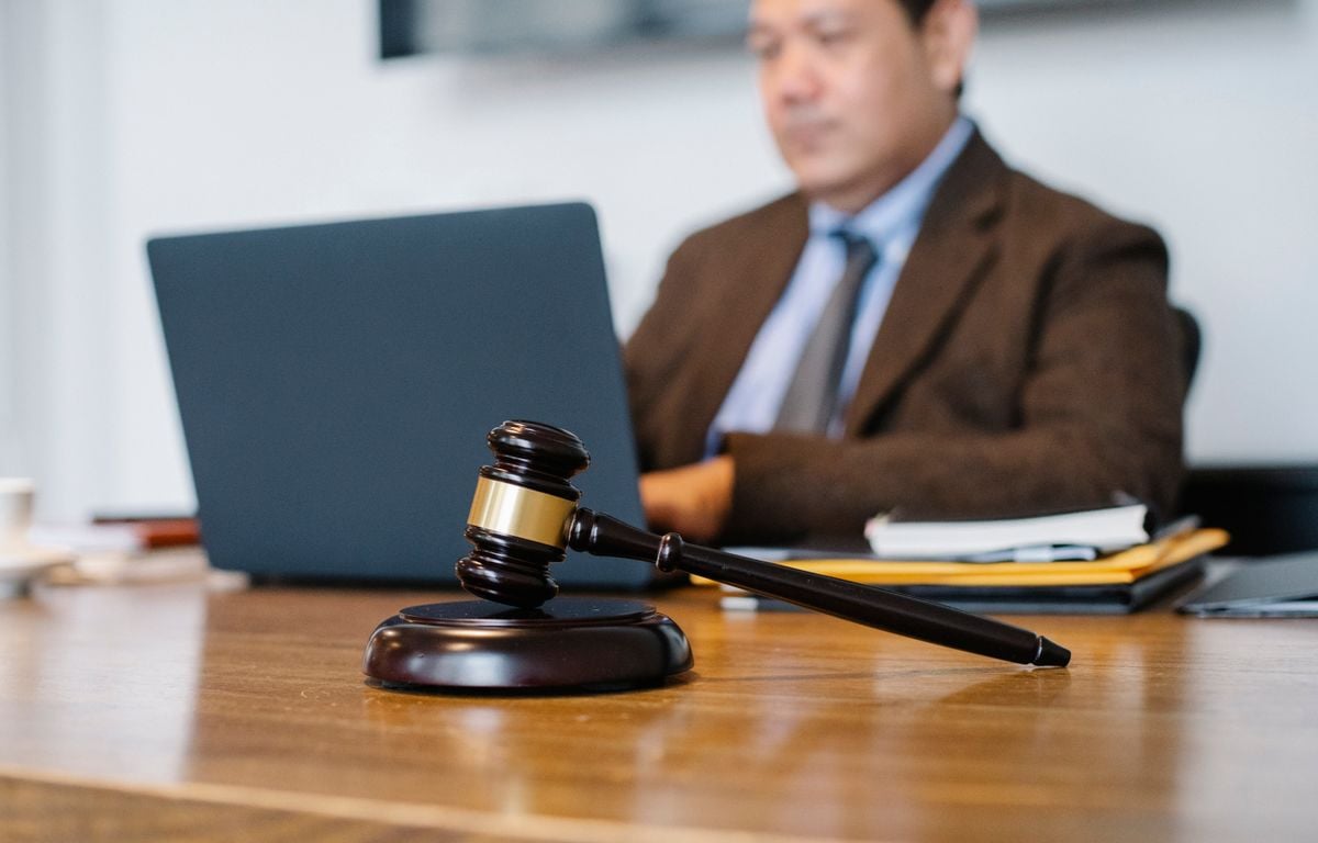 Non-Compete Clauses in Employment Contracts: What to Look For