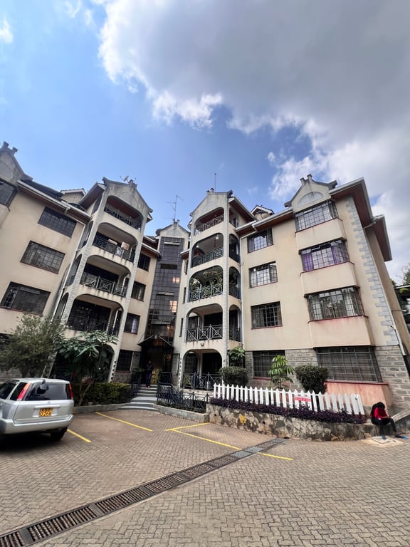 KILIMANI THREE BEDROOM PLUS A DSQ FOR RENT