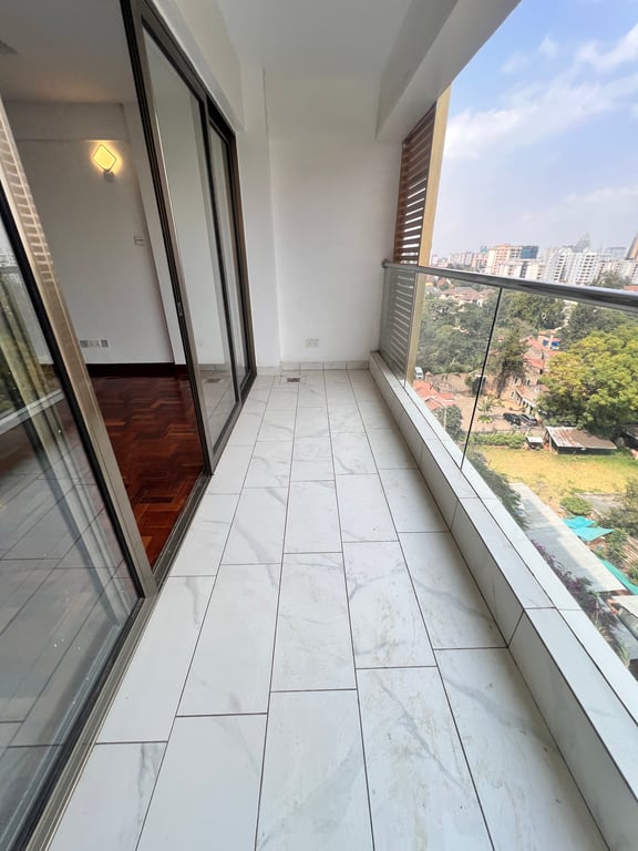 Kileleshwa  three bedroom plus a dsq to let