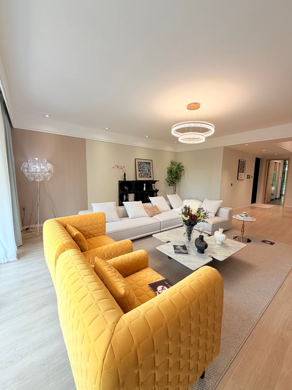 KILIMANI FIVE BEDROOM APARTMENT PLUS A DSQ FOR SALE