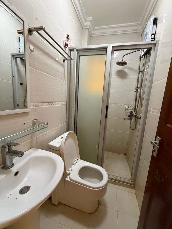 EXECUTIVE THREE BEDROOM PLUS A DSQ FOR SALE IN LAVINGTON
