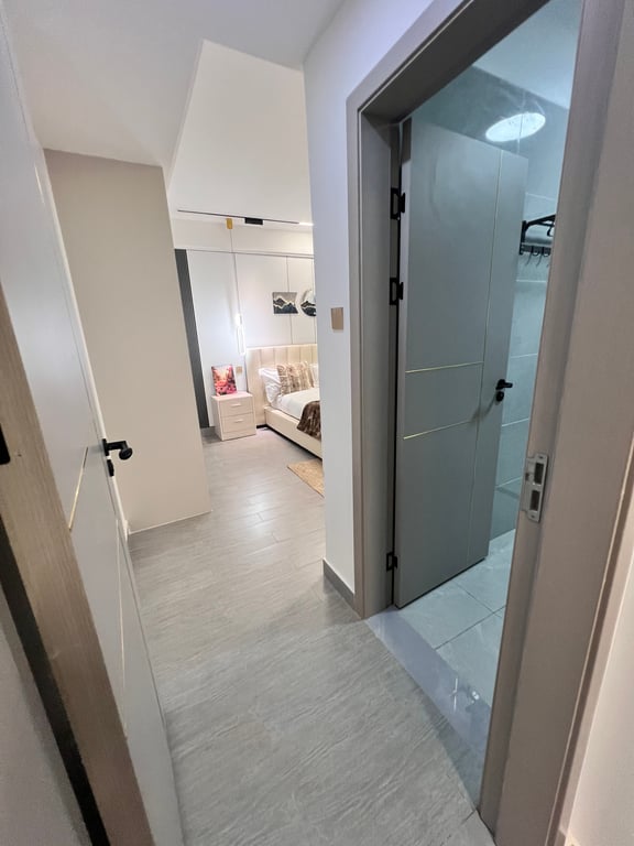 LUXURIOUS THREE BEDROOM APARTMENT PLUS STUDY FOR SALE