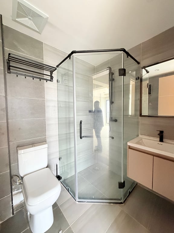 LAVINGTON READY TWO BEDROOM APARTMENT FOR SALE
