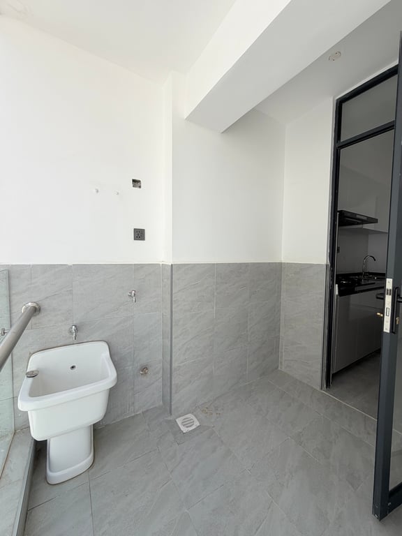 READY TWO BEDROOM APARTMENT FOR SALE IN KILIMANI FEW STEPS FROM YAYA CENTRE